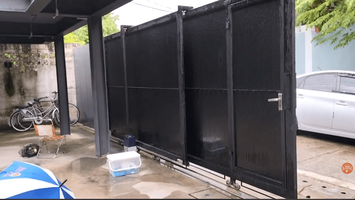 ประตูบานซ้อน ไฟฟ้ารีโมท