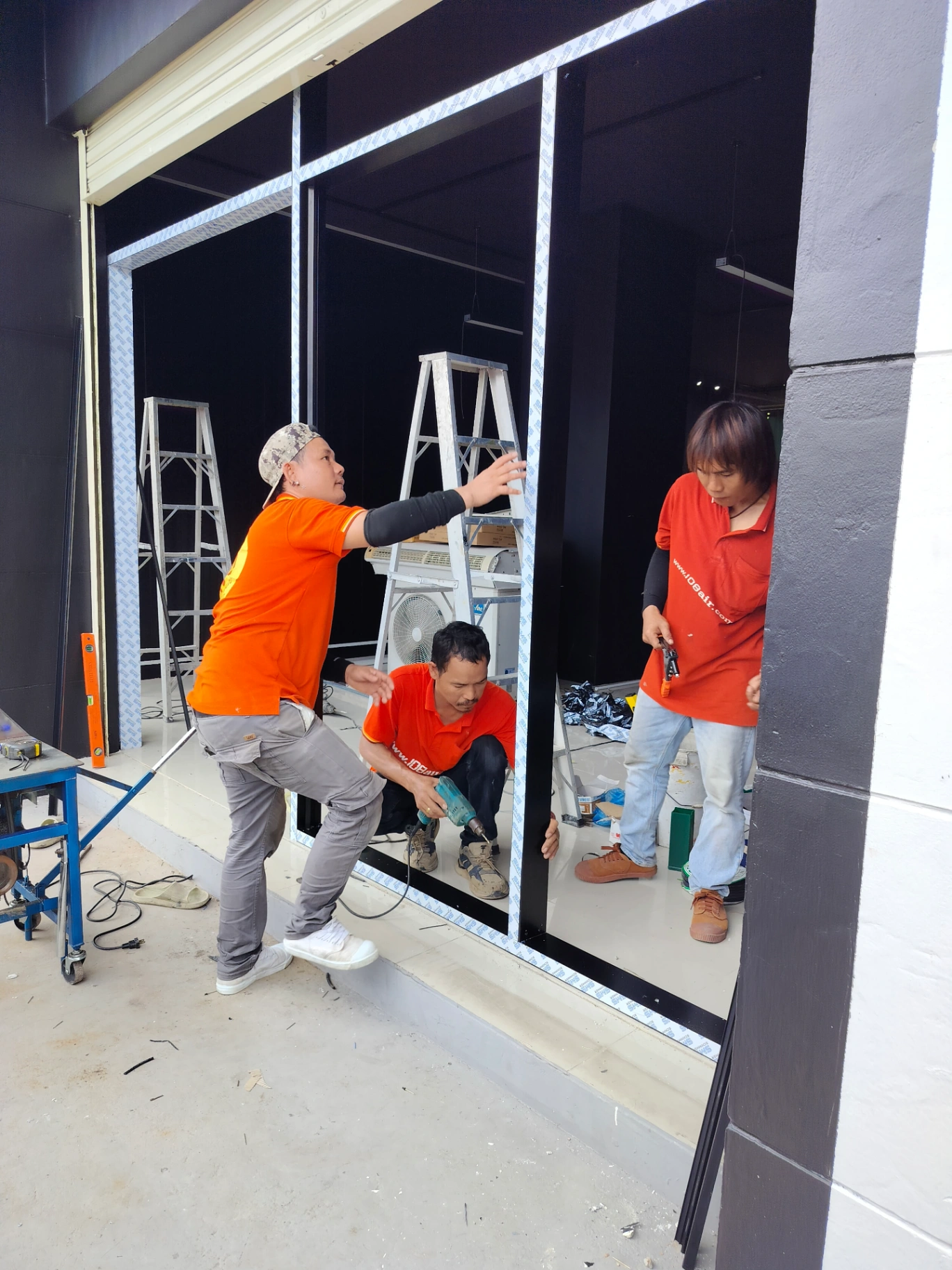 กระจกอลูมิเนียม พร้อมติด ออโต้