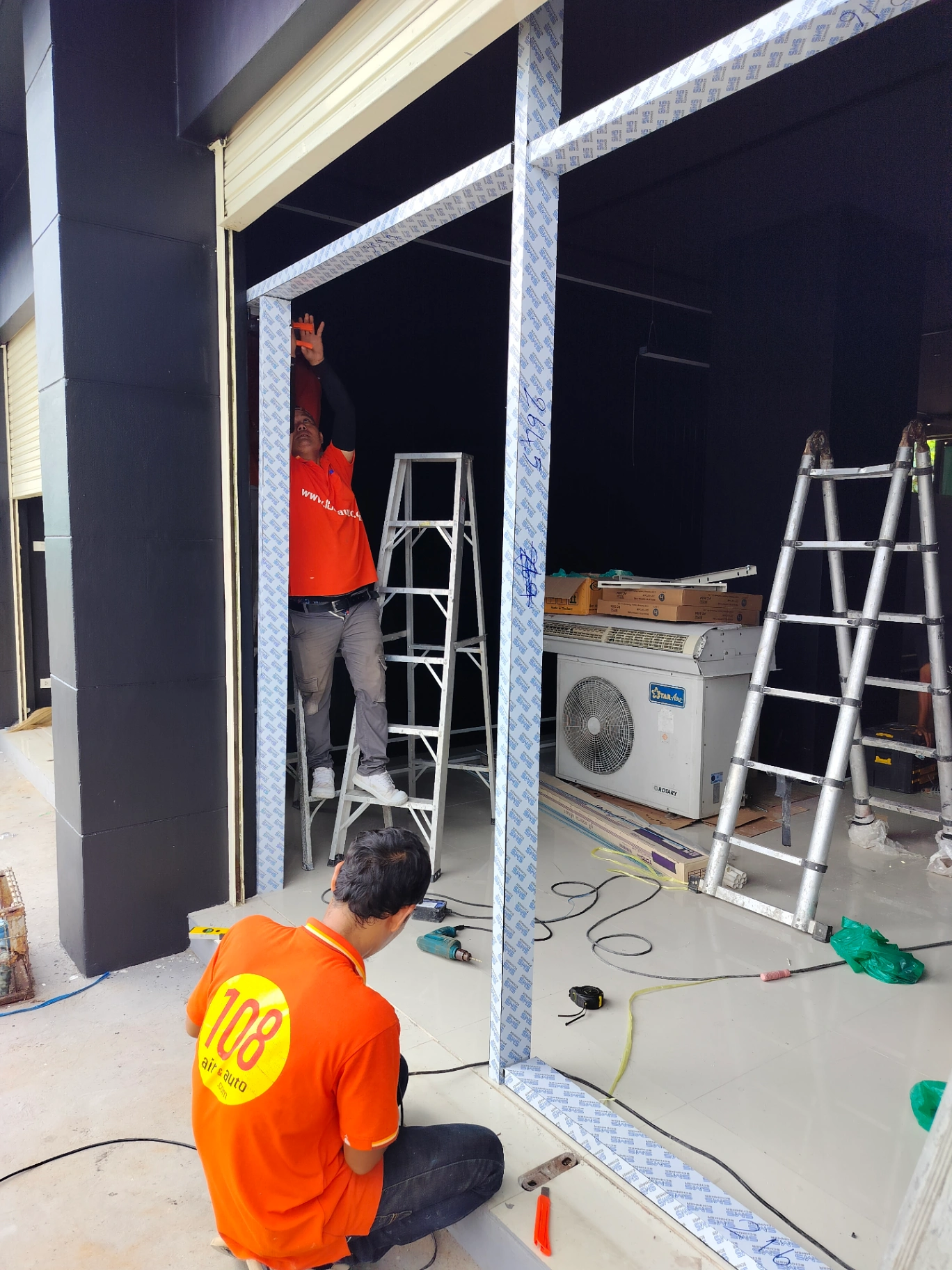 กระจกอลูมิเนียม พร้อมติด ออโต้