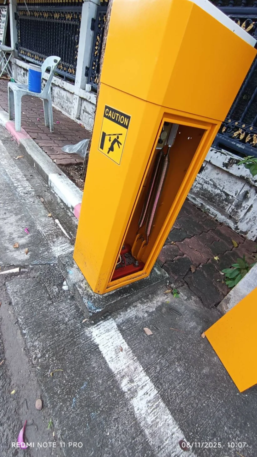 ไม้กั้นรถยนต์ ชัยพฤษ บางแวก