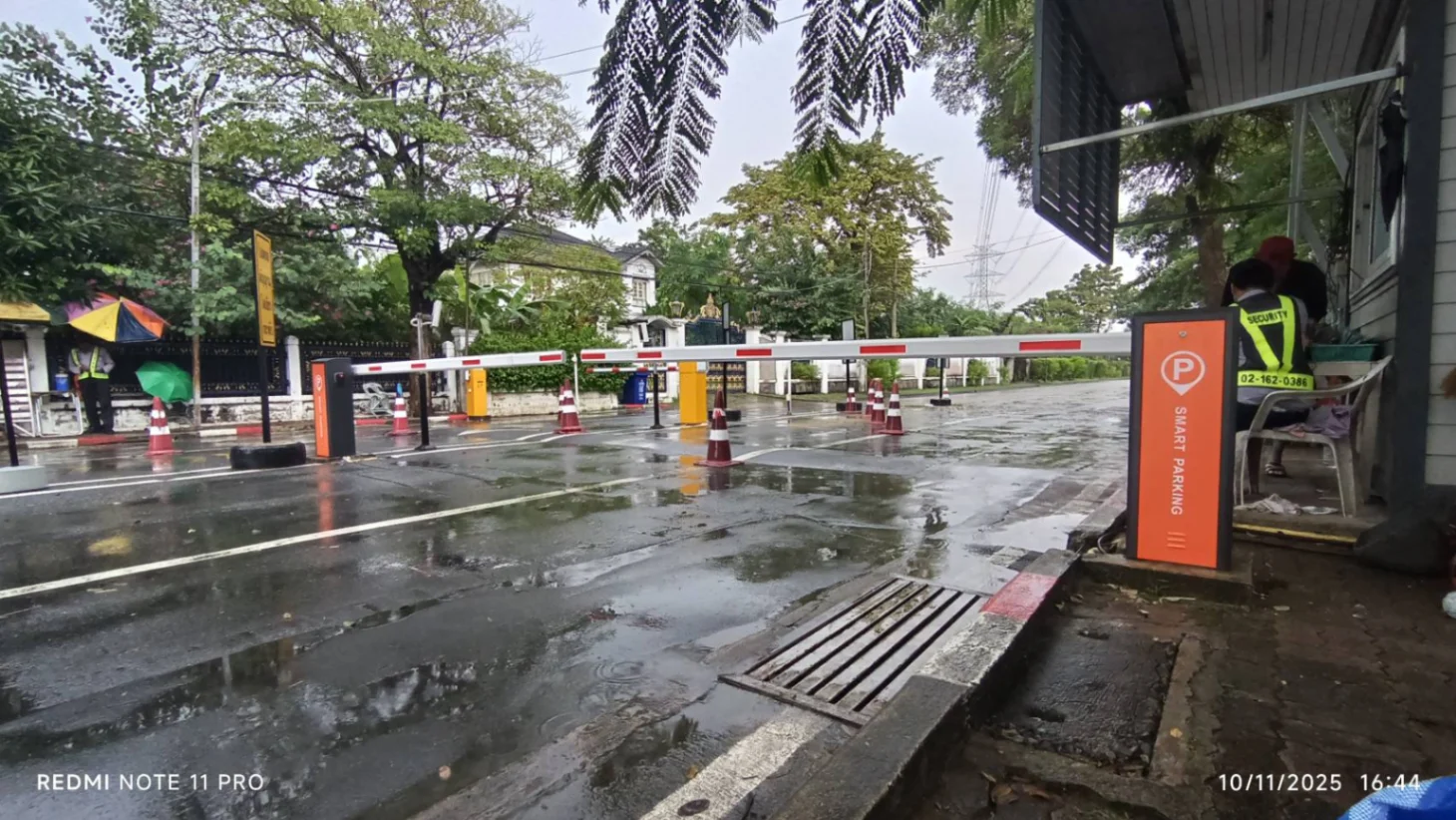 ส่งงานรัวๆ ไม้กั้นรถยนต์