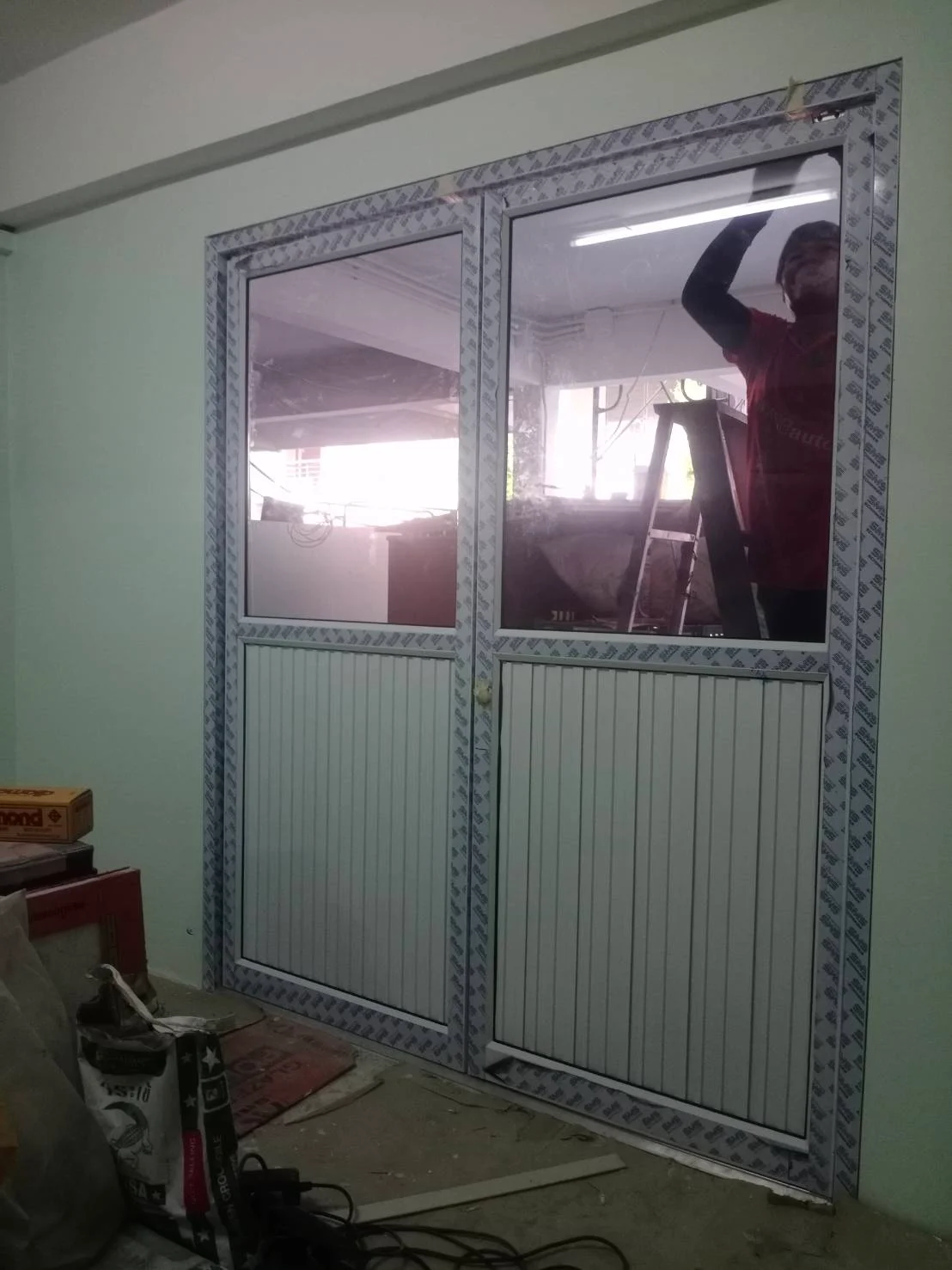 หน้าต่างประตูอะลูมิเนียม