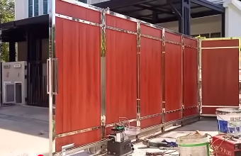 ประตูบานเลื่อนโค้งรีโมทไฟฟ้า 1500kg ระบบไฮดรอลิก